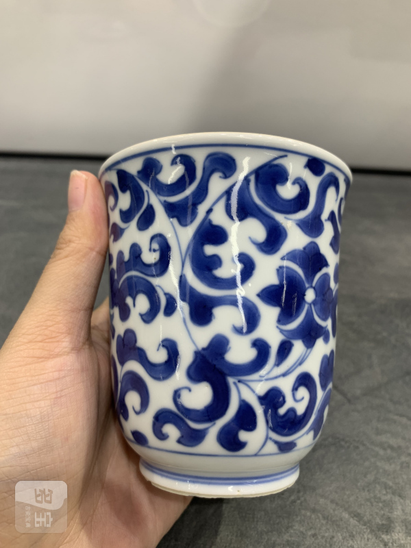 清康熙青花缠枝花卉纹铃铛盖杯 - 图4